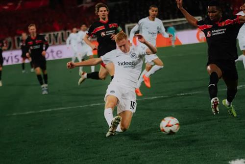 Midtjylland contre Eintracht Francfort