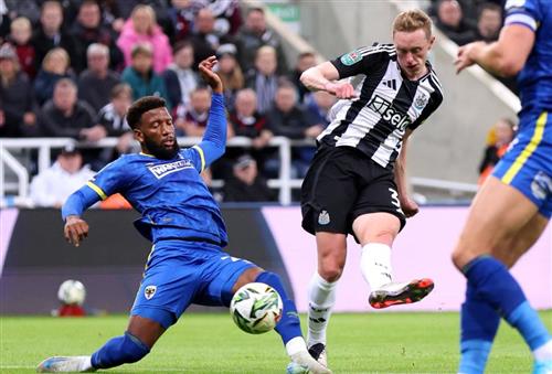 Newcastle United contre AFC Wimbledon