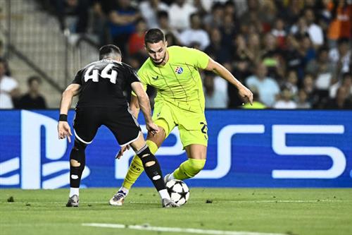 Qarabağ contre Dinamo Zagreb