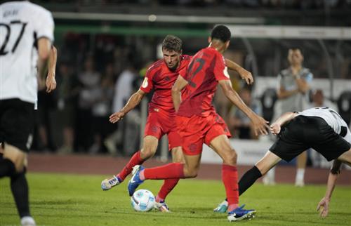 SSV Ulm 1846 contre Bayern Munich