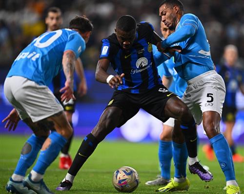 Naples contre Inter Milan