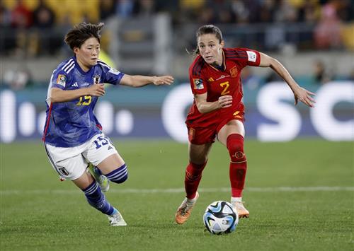 Équipe du Japon de football féminin contre Équipe d'Espagne de football féminin