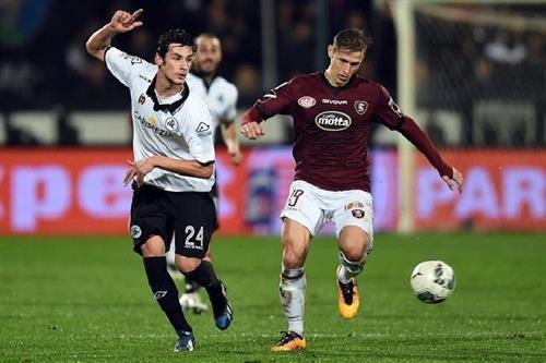 Spezia contre Salerne