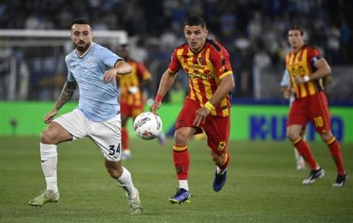 Latium contre Lecce