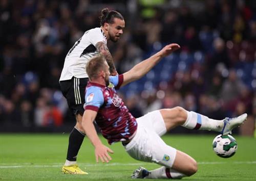 Burnley contre Crawley Town