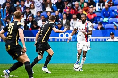 Montpellier contre Lyon