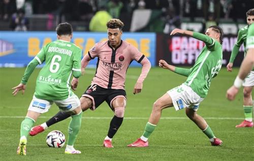 Saint-Etienne contre Paris Saint-Germain