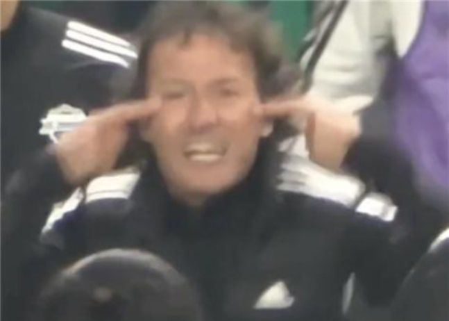 L'Association coréenne des arbitres de football professionnel accuse l'entraîneur adjoint de Jeonbuk de discrimination raciale pour avoir fait toute une histoire à propos de l'arbitre.