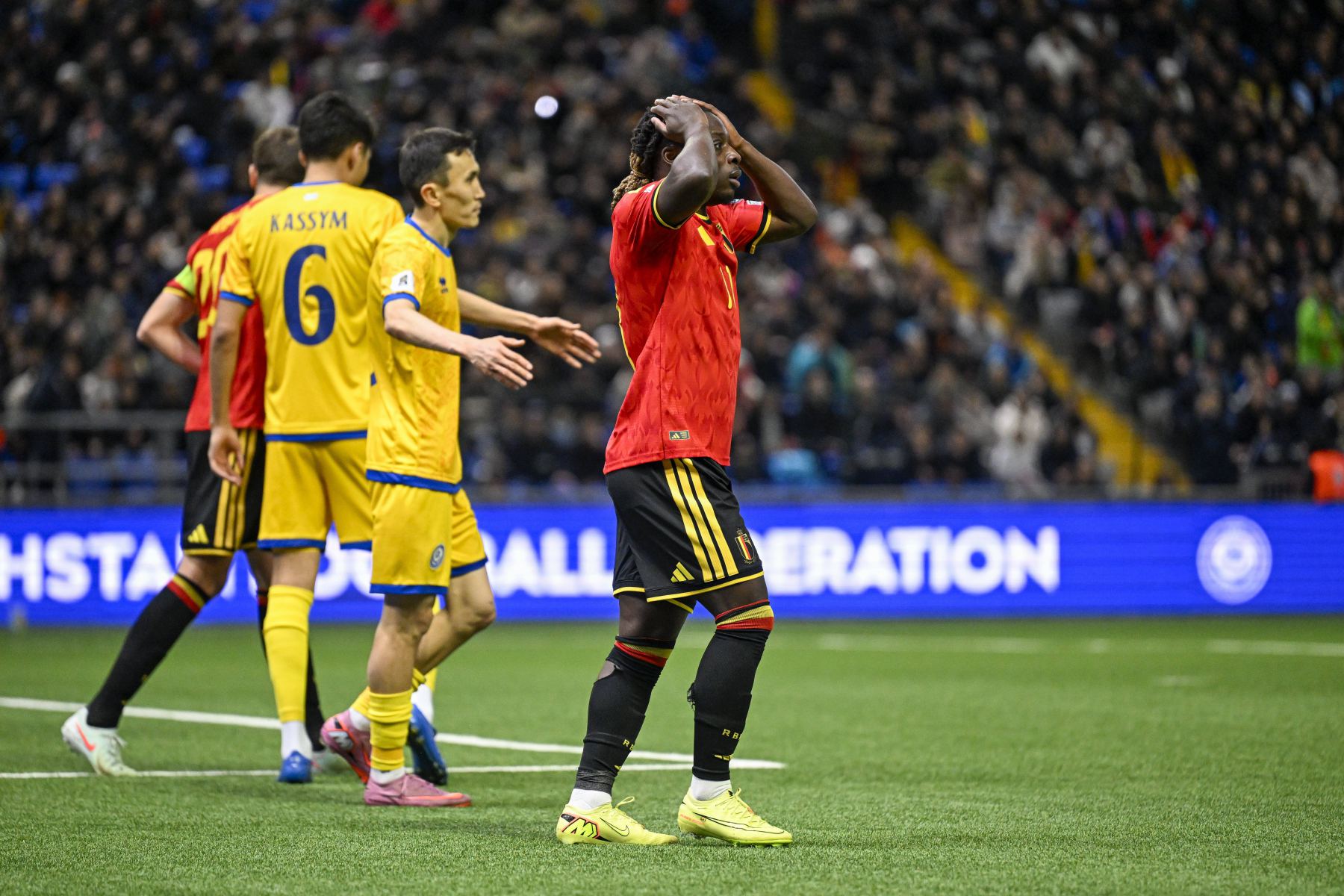 Le n°115 à égalité avec le n°8 ! Belgique 1-1 Kazakhstan a raté l'occasion de se qualifier pour la Coupe du Monde