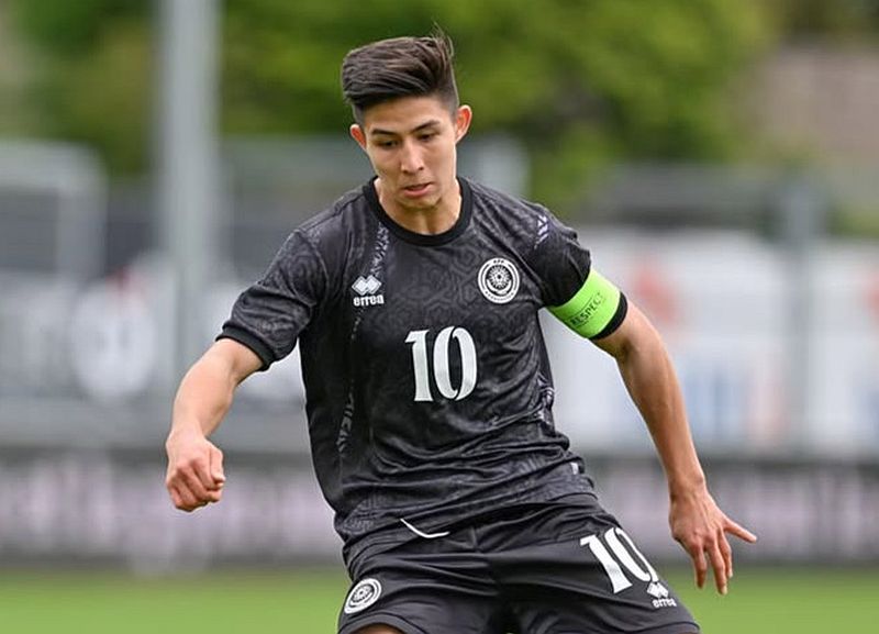 L'adolescent réservé par Chelsea a marqué contre la Belgique et est devenu le plus jeune buteur des éliminatoires mondiales européennes en 60 ans.