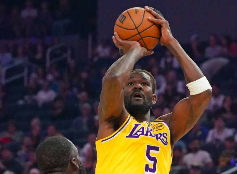 Ayton parle de victoire : nous avons fait de nombreux ajustements défensifs, faites confiance à Doncic et à l'entraîneur