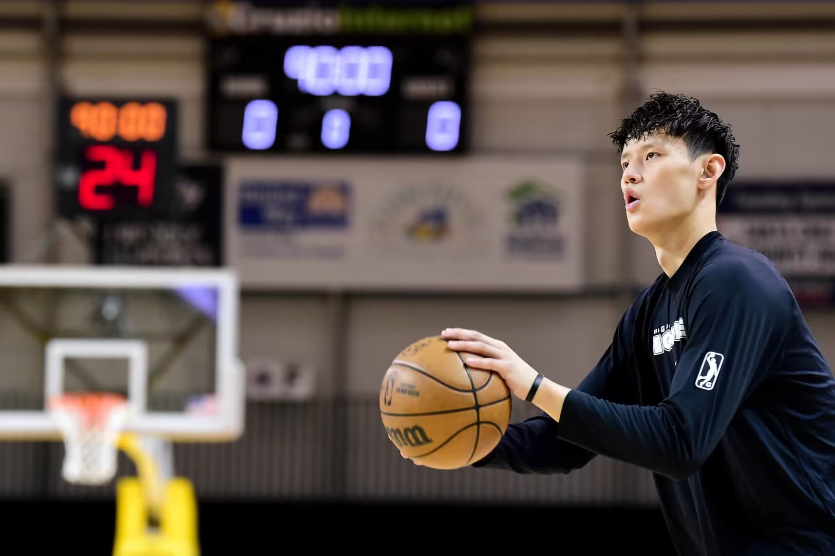 Médias australiens : Zeng Fanbo s'entraîne actuellement à Melbourne et a attiré l'attention de nombreuses équipes de la NBL